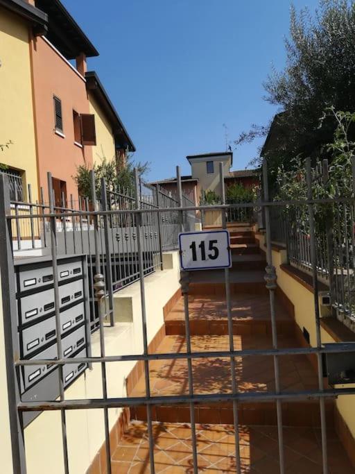 Casa Di Michela A Sirmione Con Piscina Apartment Exterior photo